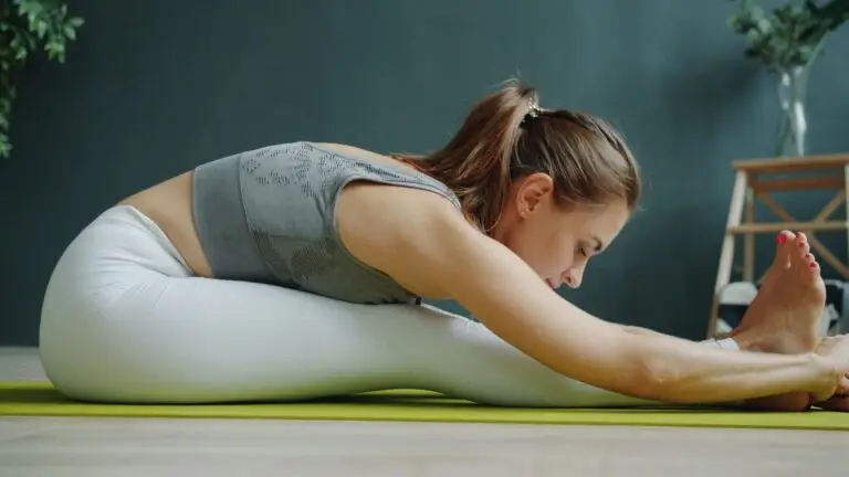 10-Minute Daily Sports Stretching Routine to Instantly Increase Your Flexibility