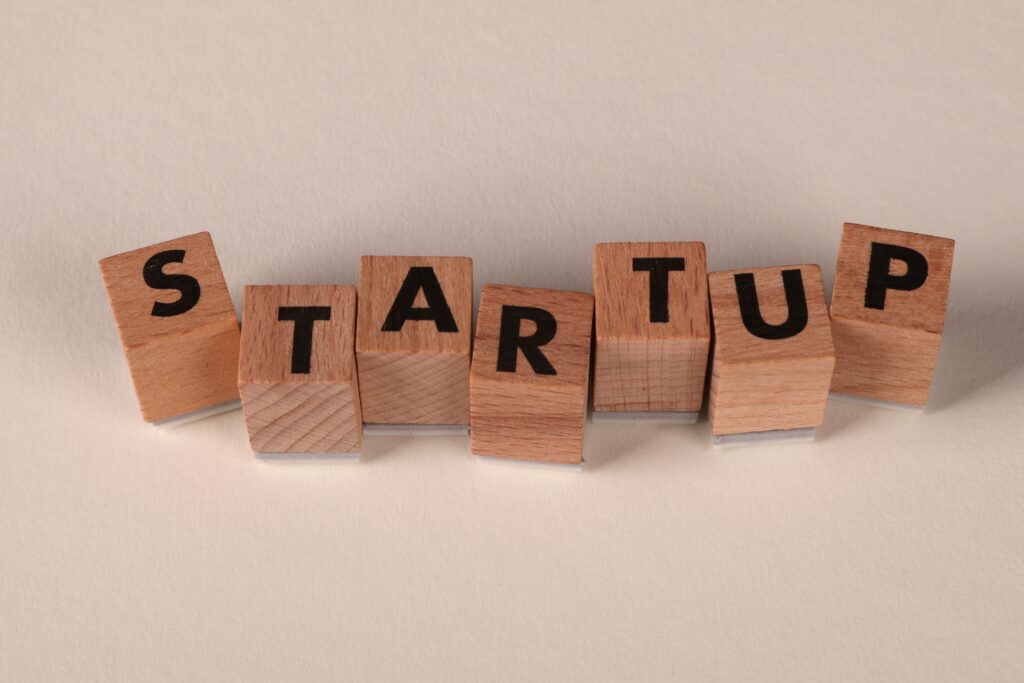 8 Key Factors to Consider When Choosing the Right Tech Stack for Your Startup
